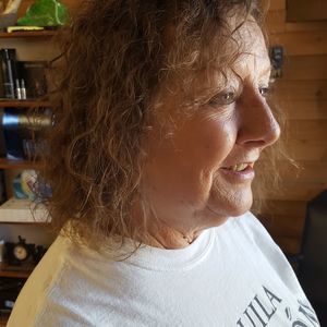 Meet your Posher, Brenda